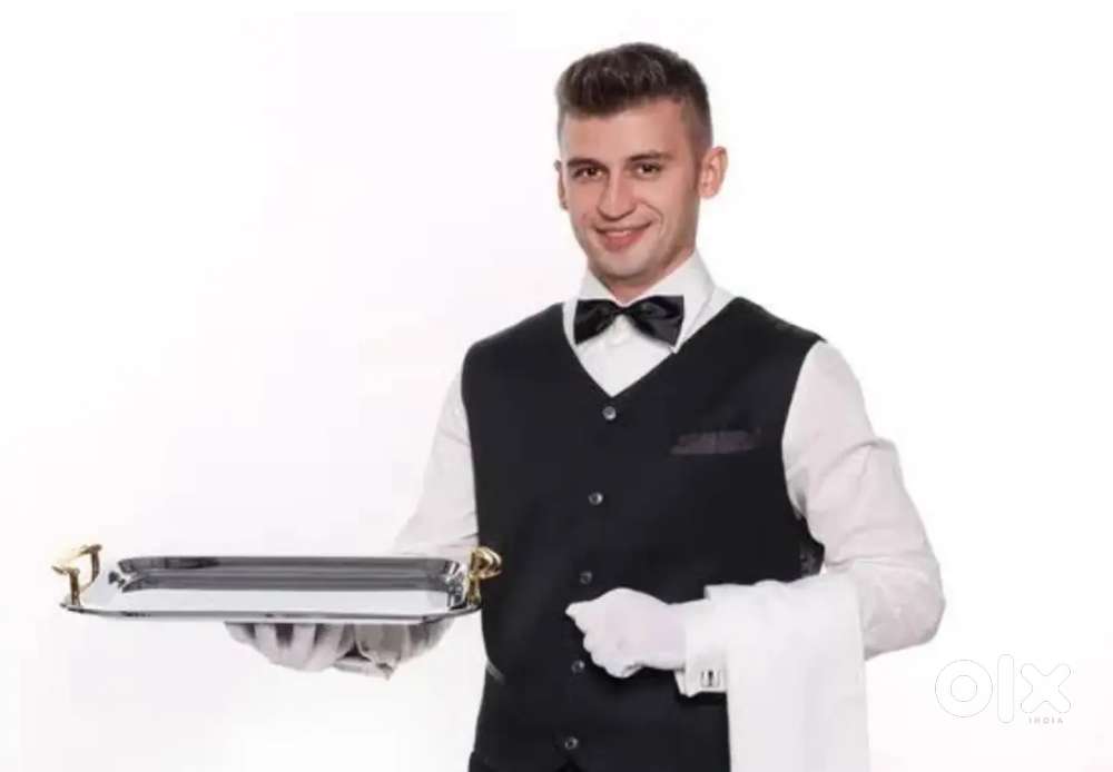 5 star hotels in waiter requirement