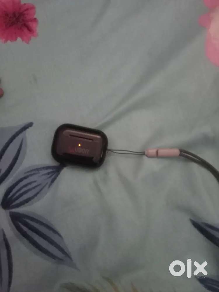 Ubon earbuds