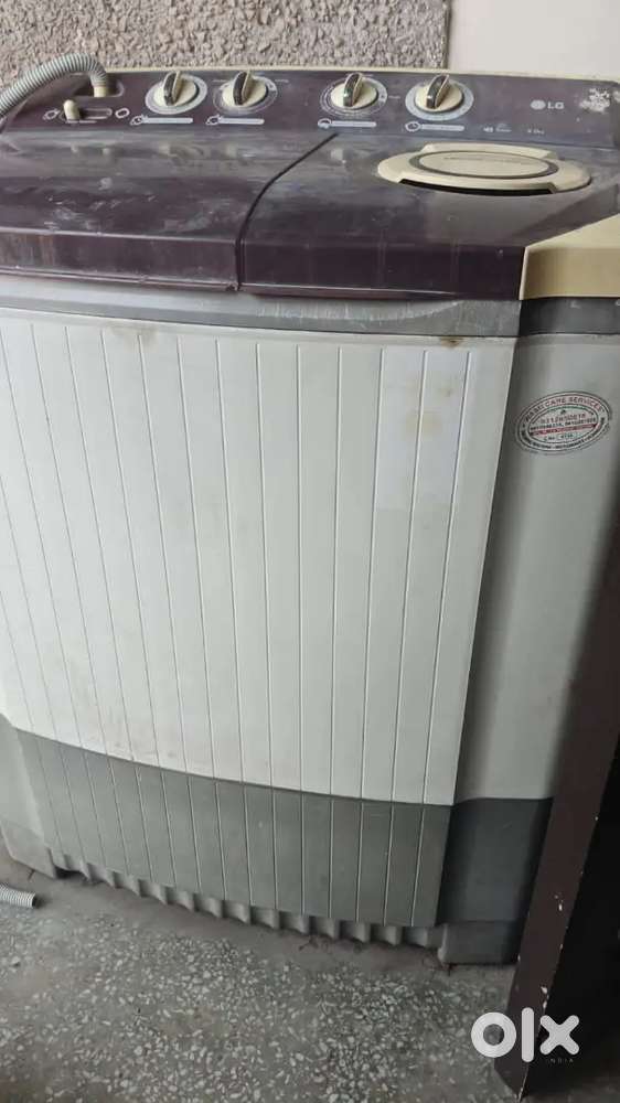 LG Semi Automatic Washing machine -8 KG