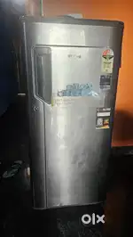 Whirlpool single door 184 litre Fridge.