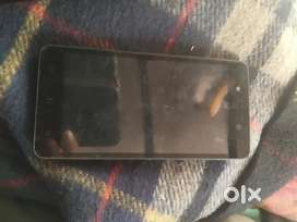 फोन में रेम 3,32, फोन इस कंपनी के है itel
