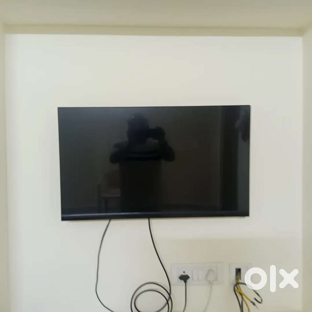 32  Smart LED TV, 175 Hair Fridge