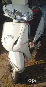 Honda activa white colour