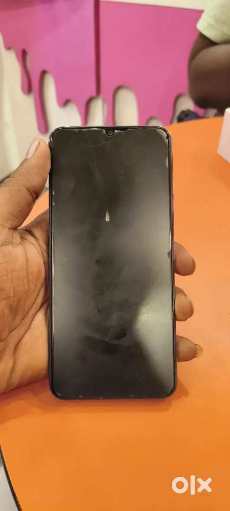 Vivo Y28S 5G  1 year  good condition Urgent money