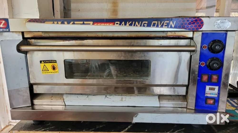 Commercial stone based pizza oven
