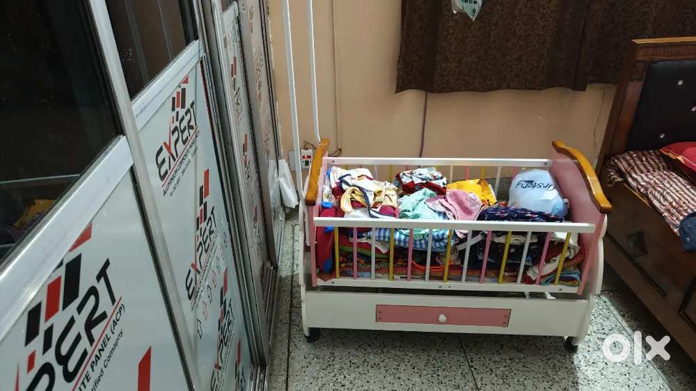 Kid cradle पालना wooden