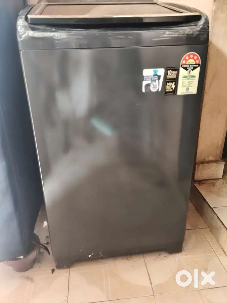 BRAND NEW WHIRLPOOL TOP LOAD WASHING MACHINE