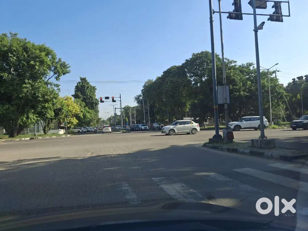 Main dakala road 3 side open plot , use for farm houses or commercial