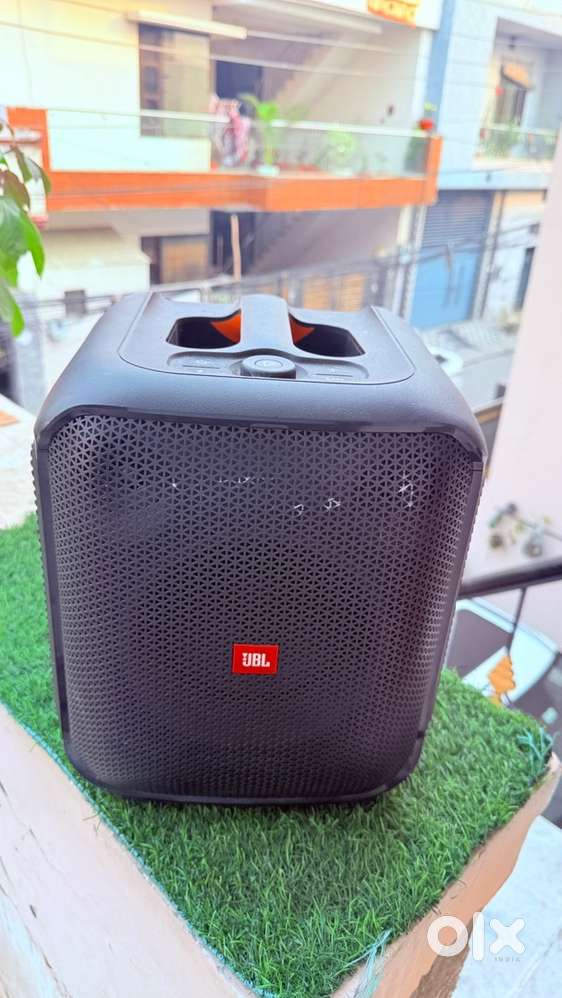 JBL PARTYBOX ENCORE ESSENTIAL