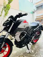 Yamaha MT15 Ice fluo-vermillion