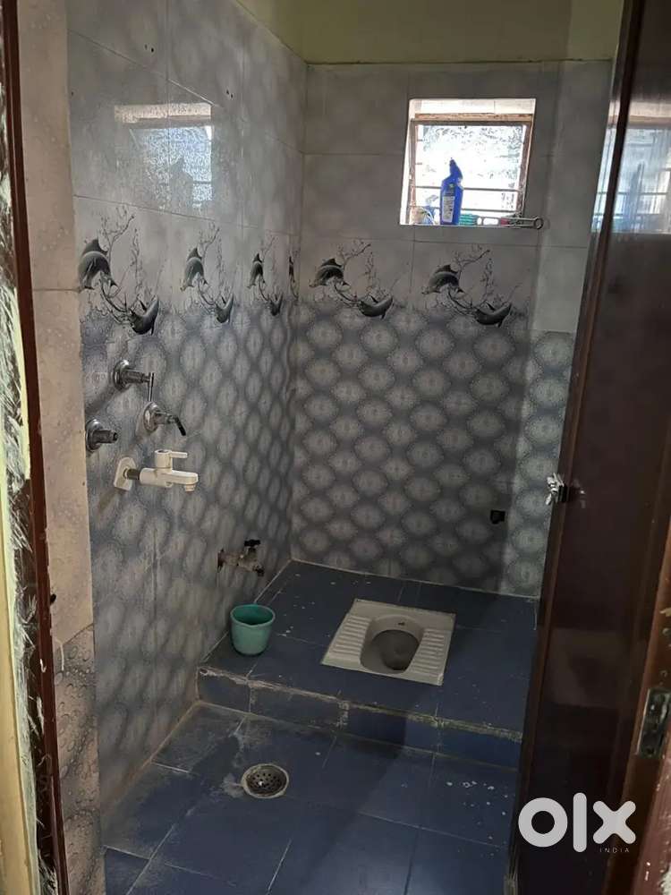 Spacious 2bhk flat available for rent