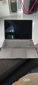 Apple Laptop