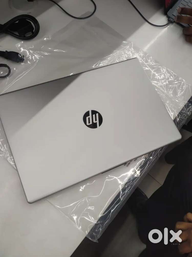 BRAND NEW HP LAPTOP 12GB 512 GB SSD