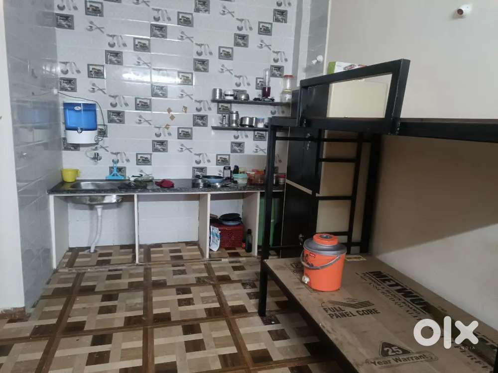 Need male roommate