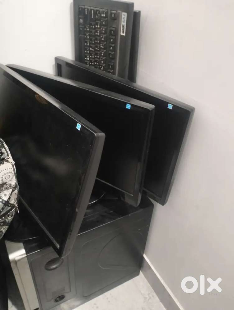 3 Samsung led(22) and 2 CPU, Lg Dvd Writer