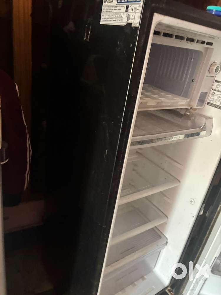 Whirlpool fridege 210 ltr