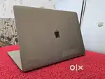 Apple Macbook Pro i7/32/1TB 5.5GB Graphics Touchbar 15inch Retina