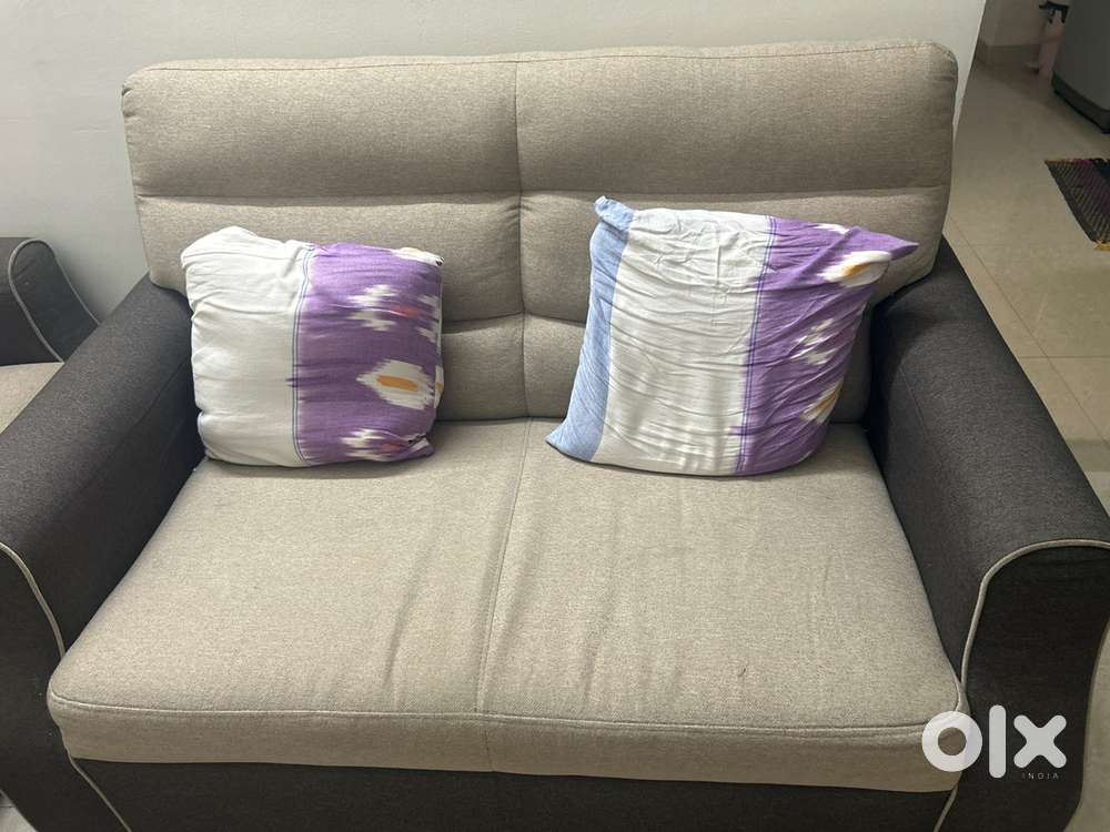 3+2 sofa set