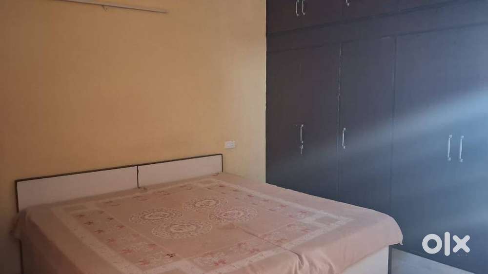 HOUSE 2ND FLOOR FOR RENT