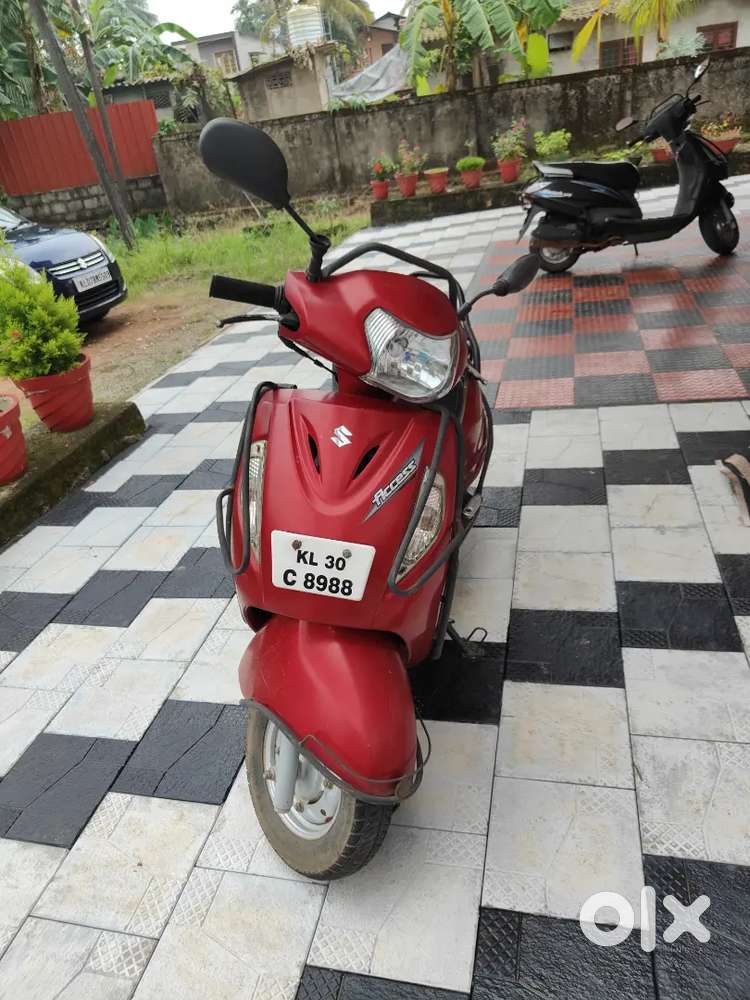 Suzuki access 2014 model - RS 30,000