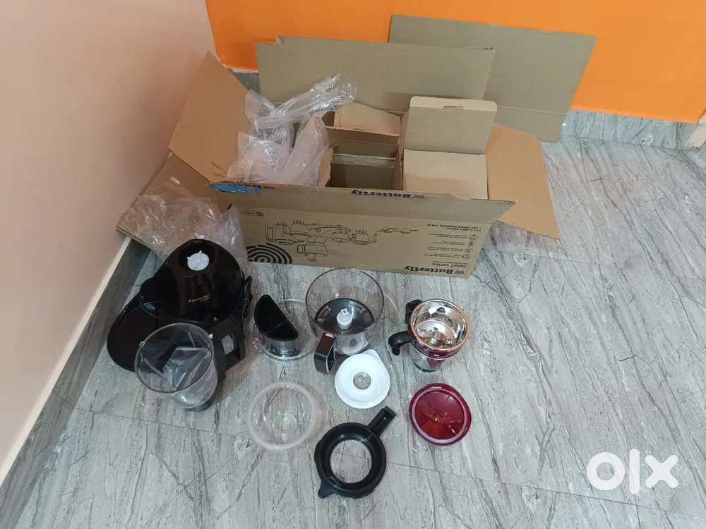 Butterfly mixer and vegetable chopper