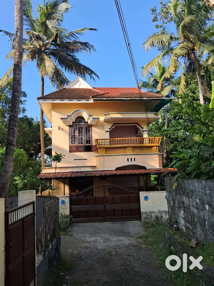 house with plot for sale