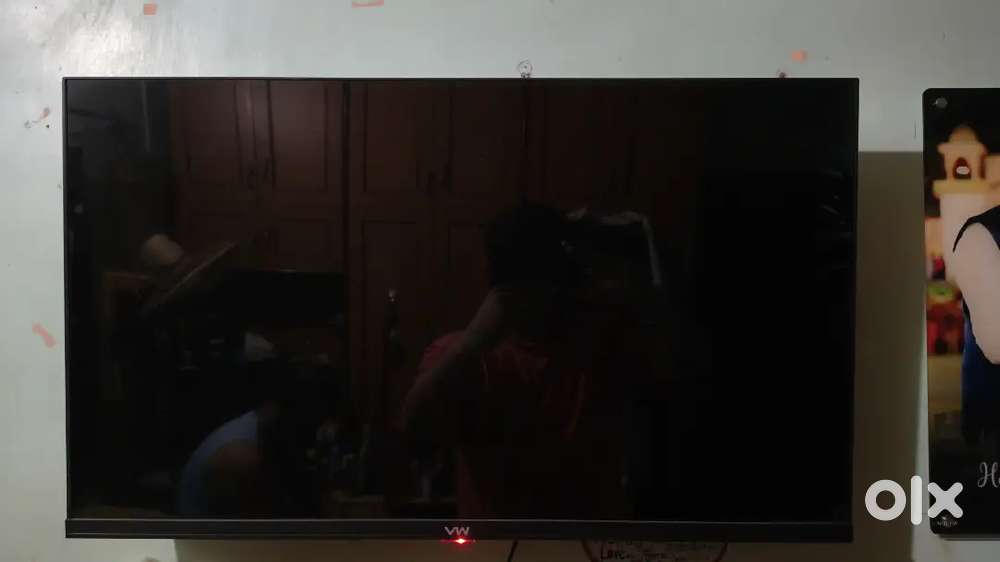 VW 32 inches TV Excellent Condition