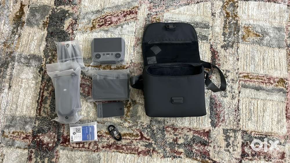 DJI AIR 3S FLY MORE COMBO (Drone with accessories)