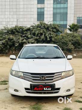 Honda City 2011-2013 V AT Exclusive, 2011, Petrol