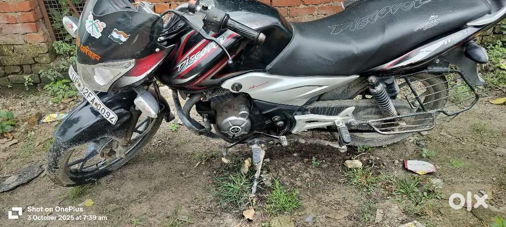 Bajaj Discover Bike 2013 Model in Good Condition