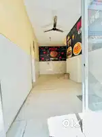 Rooms and Shops  for rent
