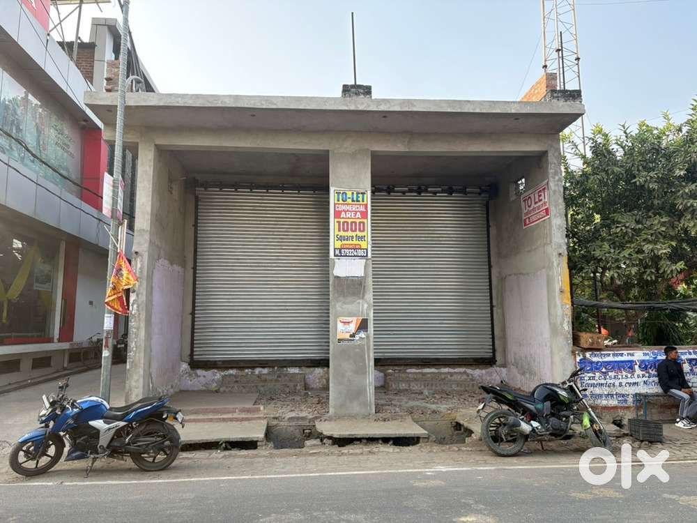 Two Side Opening Showroom  Prime Commercial Property for Rent