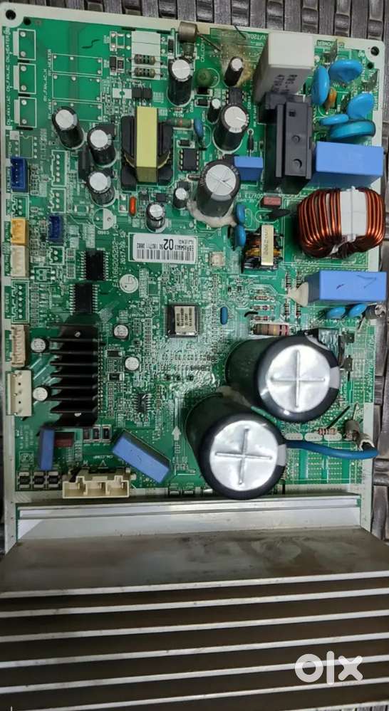 రిపేర్ చేసుకోవాల్సిన OUTDOOR PCB మాత్రమే - LG 1.5 INVERTER AC