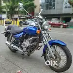 Bajaj AVENGER 220 MODEL 2013 .