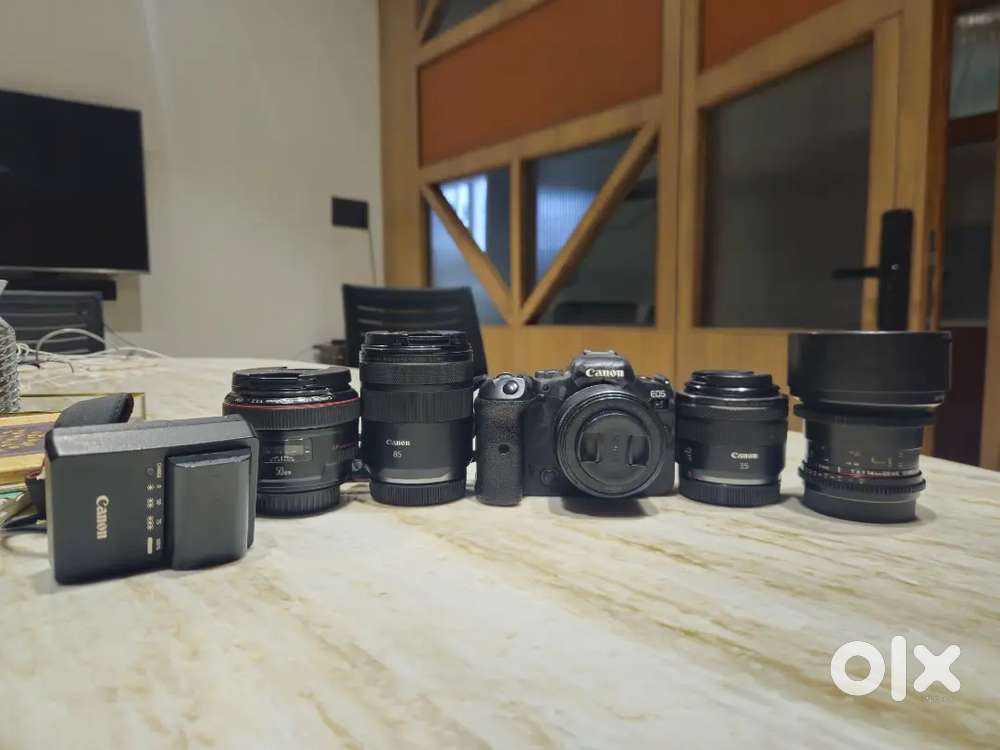 CANON EOS R6 FULL FRAME WITH 5 LENSES