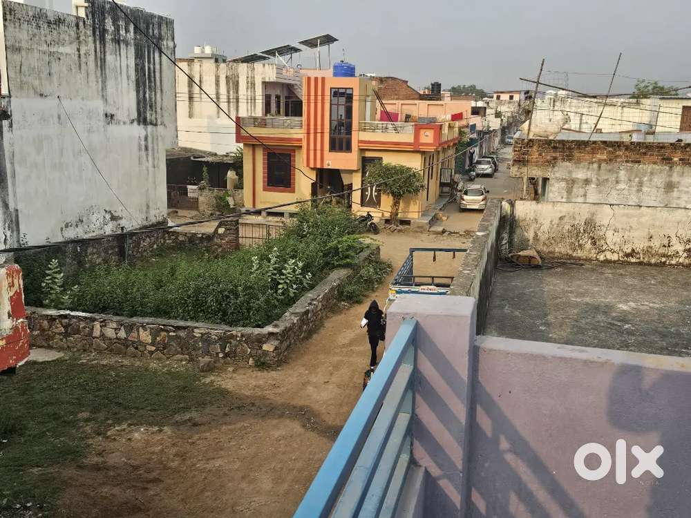 Ready to move well furnished, 50 meter from matunda road, 25x40 house