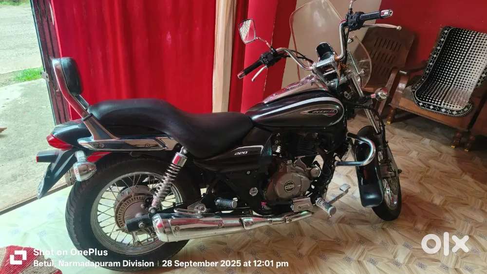 Sell Very Good Condition Avenger Bike Single Hand Use