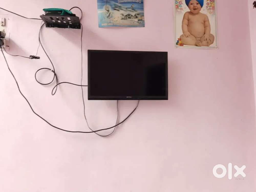 Led tv black colour