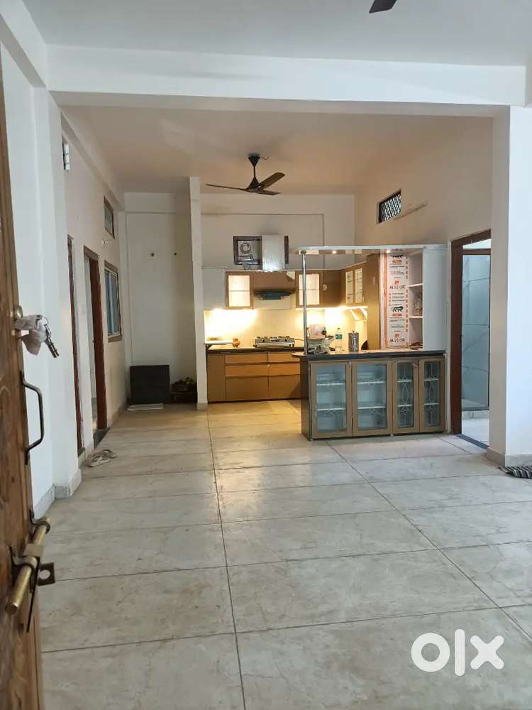 2bhk semi furnished near Mata mandir