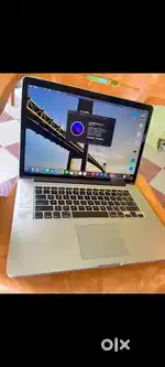 MacBook Pro i7 Mid 2015( 16gb ram /256gb ssd )