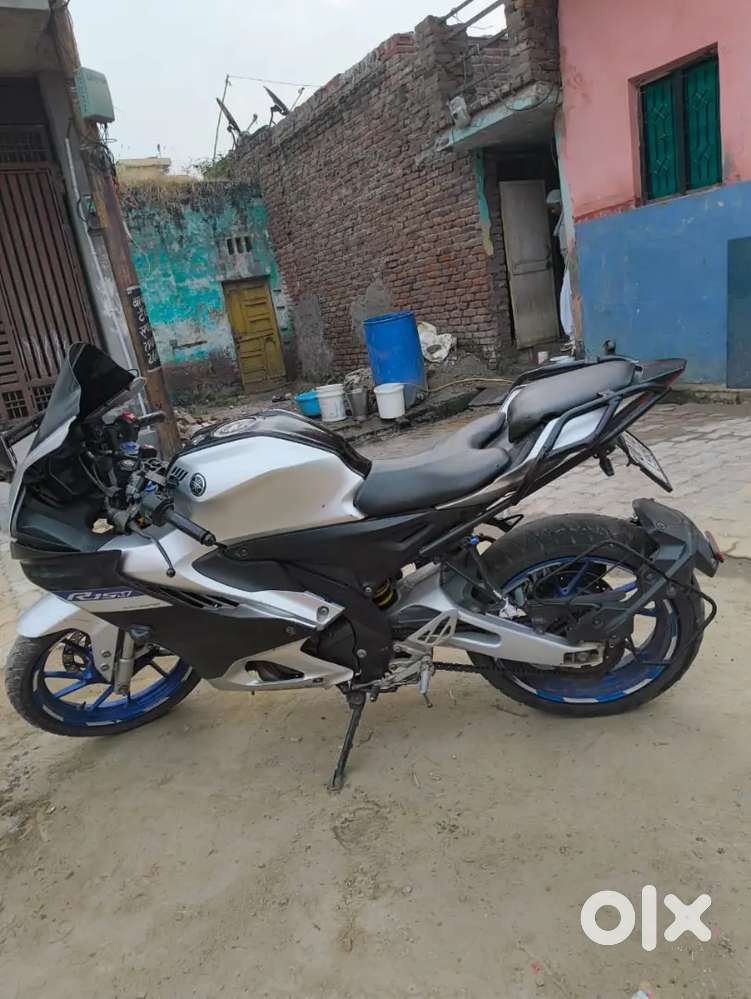Yamaha R15 4v a one candidate h 2024 model h