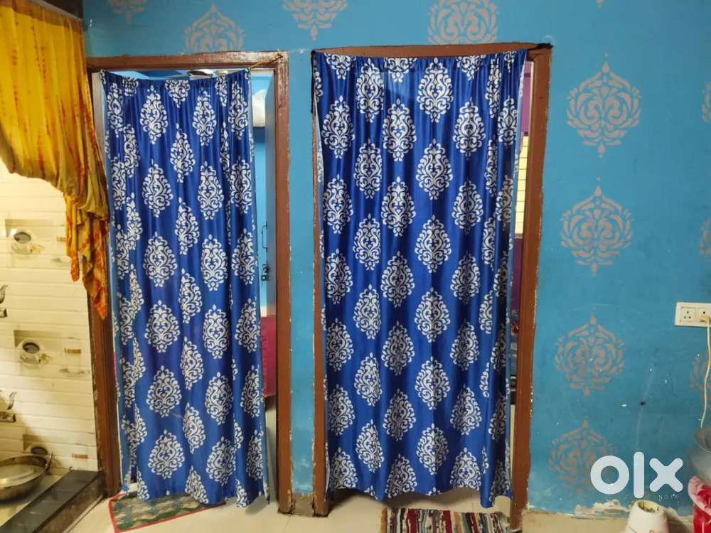 Good condition gulshan colony auto stand