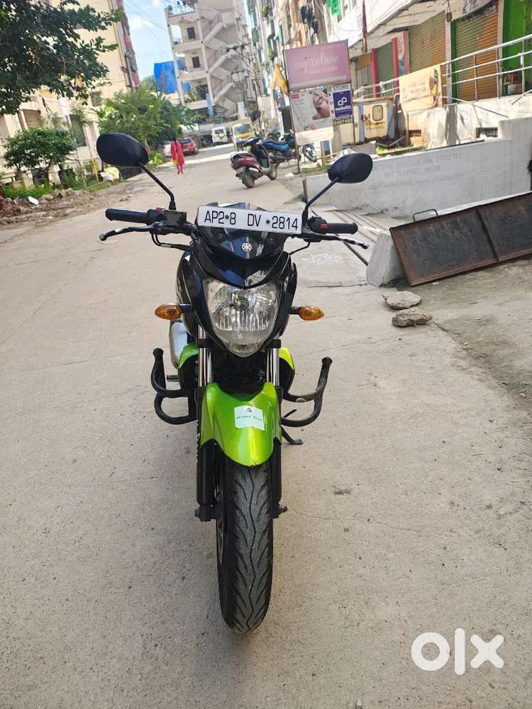Yamaha FZS