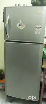 Goorej refridgerator