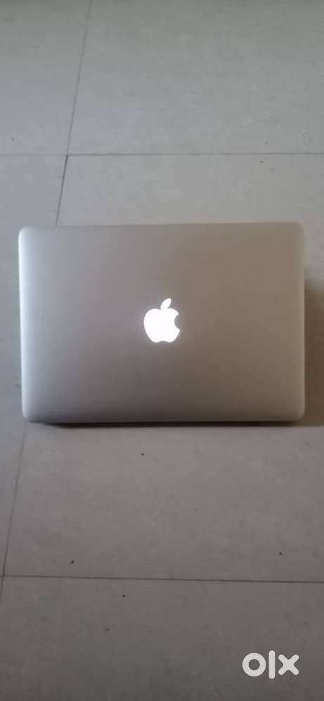 MacBook Pro 13-inch (2015) – 500GB – Excellent Condition – Urgent Sale