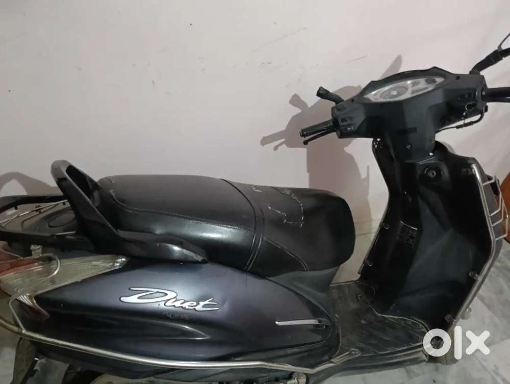 Hero duet scooty