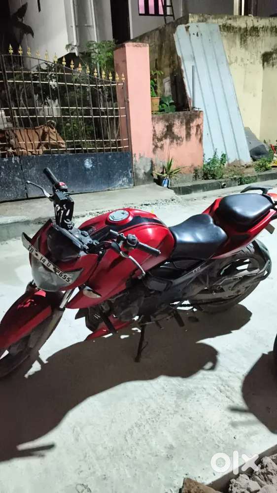 Rtr 200 very good condition. Urgent sale