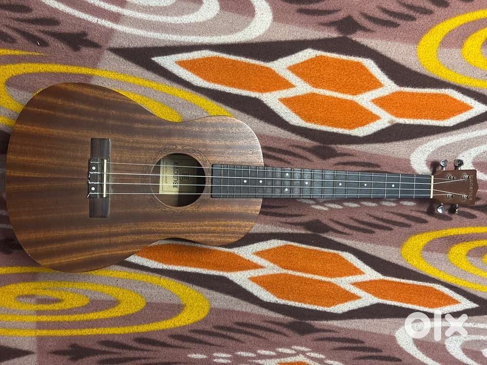 Baritone Ukulele