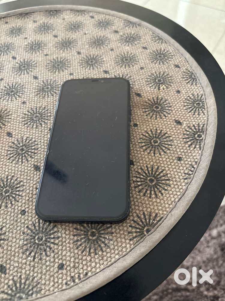 Iphone 12 black