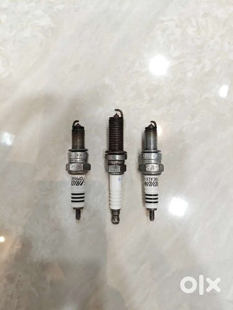Iridium spark plugs for ns200/rs200/dominar